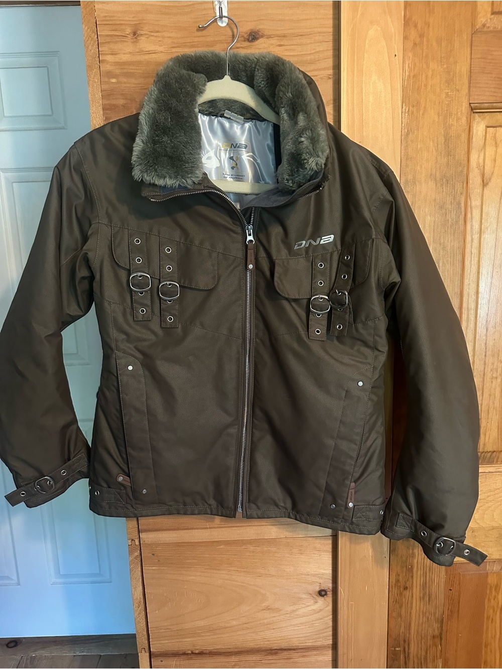 Descente Olive Green Ski Jacket with Faux-Fur Collar